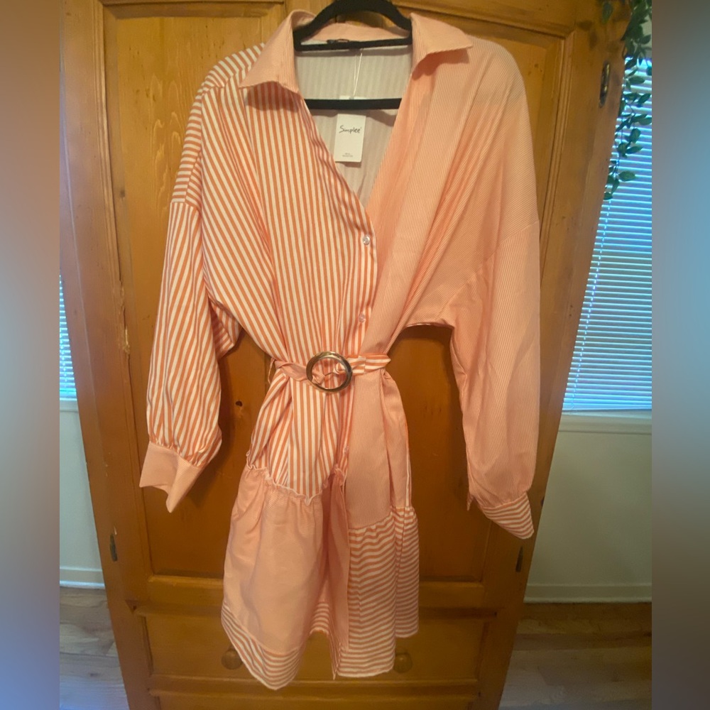 Belted two-toned striped orange dress